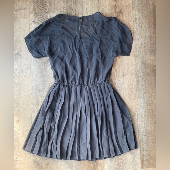 Ella Moss Pleated flare Mini Dress Grey Sleeveless Boho Cocktail Party Medium - Picture 3 of 3